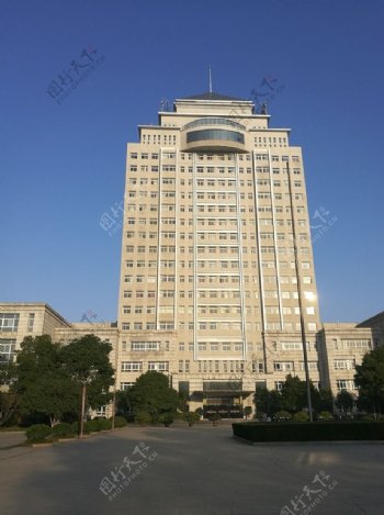 武汉科技大学青山校区主教学楼