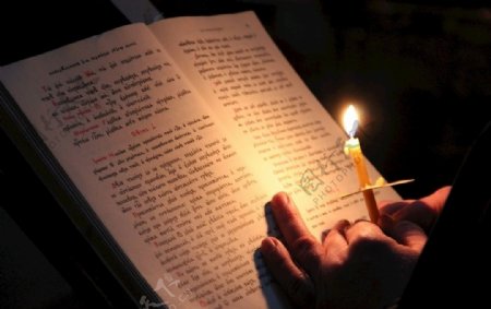 黑夜里的阅读祷告