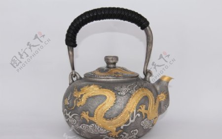 韩国银壶龙纹图片