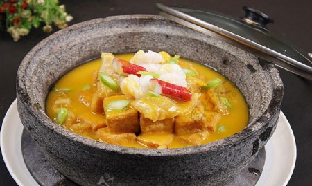 北京菜砂锅海鲜豆腐汤图片