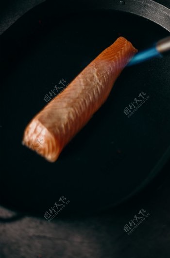 三文鱼寿司料理图片