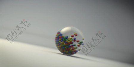 C4D模型动画滚动的玻璃珠图片