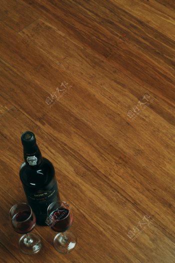 红酒地板图片