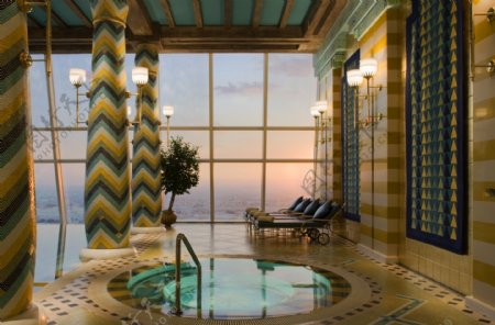 迪拜豪华酒店内的浴疗休养室