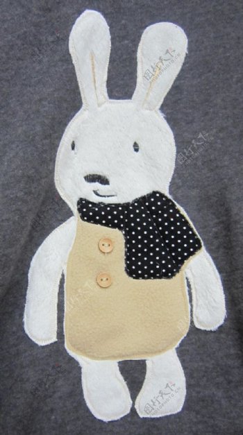 贴布女童童装卡通动物兔子免费素材