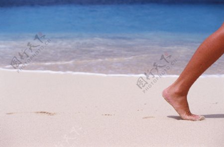 健康休闲户外运动海边游泳享受放松轻松海滩广告素材大辞典