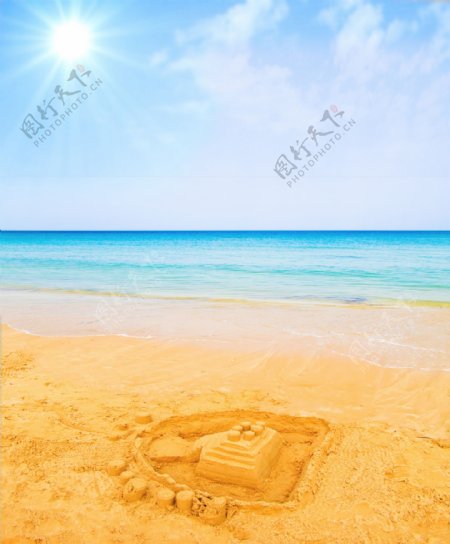 海边沙滩沙堡图片