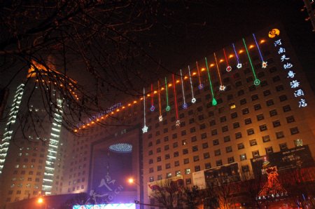 郑州市农业路天地粤海酒店夜景有噪点图片