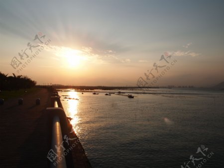厦门海滩日落图片