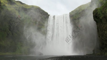 冰岛skogafoss瀑布的悬崖股票视频视频免费下载