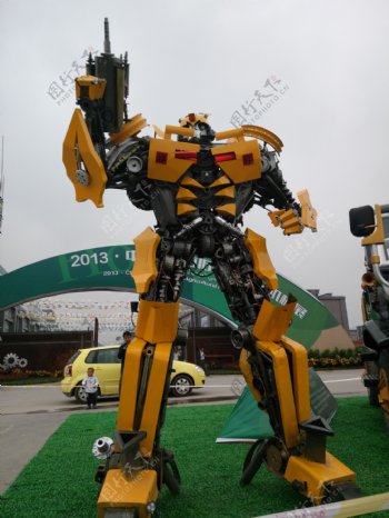 大黄峰机器人图片