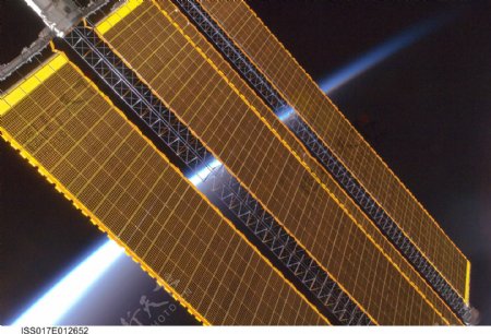 国际空间站太阳能电池板图片