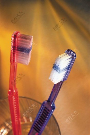 牙刷生活用品