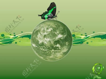 绿色地球蝴蝶背景ppt模板
