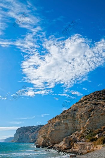 多云的天空在库里安海岸塞浦路斯