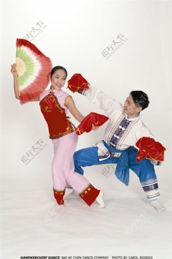中国传统文化表演艺术瑰宝节庆华人华裔舞蹈扇手绢图片