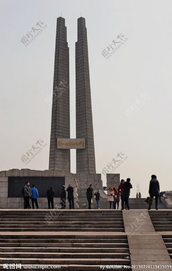 唐山抗震纪念碑图片