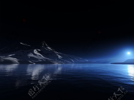 月光湖面图片