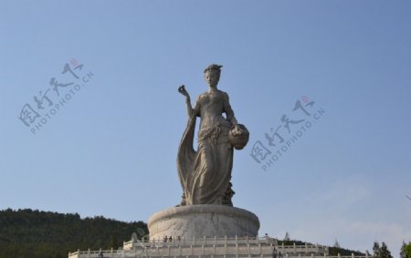 重庆永川神女湖雕像图片