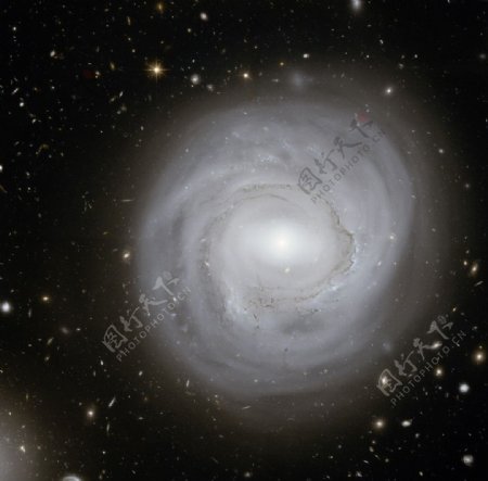 哈勃太空望远镜超高清原始片源图片
