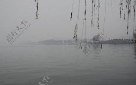 断桥残雪雪景图片