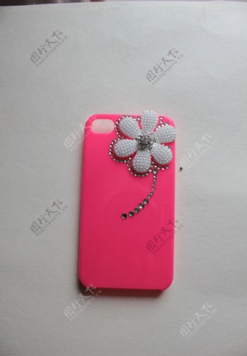 粉色手机壳白色花花图片