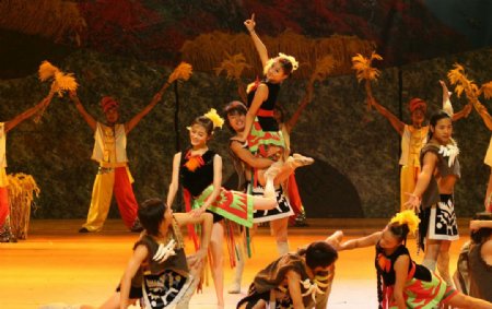 三峡盛世峡江舞蹈图片