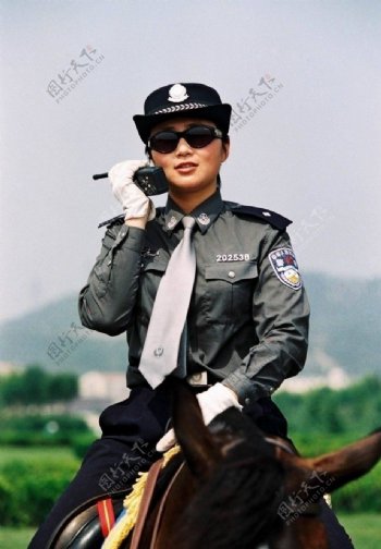 女骑警图片