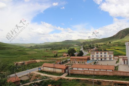 山村学校景色图片