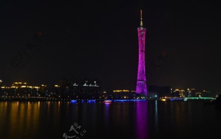 广州电视塔顶小蛮腰夜景图片