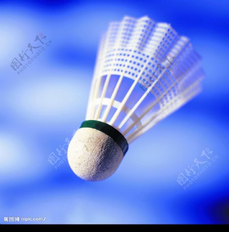 空中羽毛球图片
