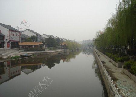 护城河风景图片