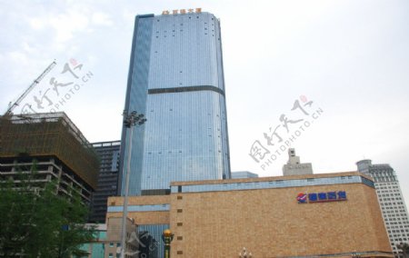 成都城市中心商务新地标百扬大厦图片