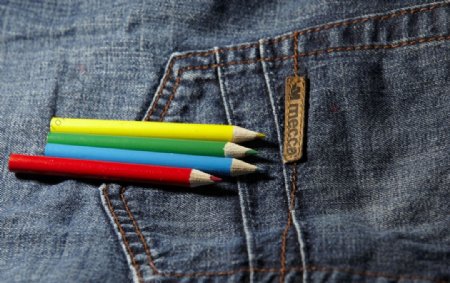 铅笔牛仔裤图片