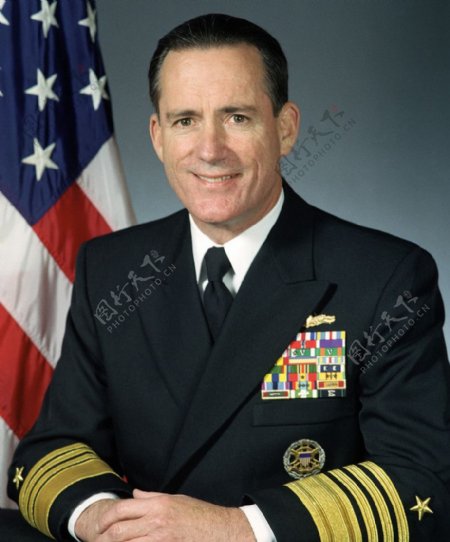 海军上将罗伯特J纳特图片