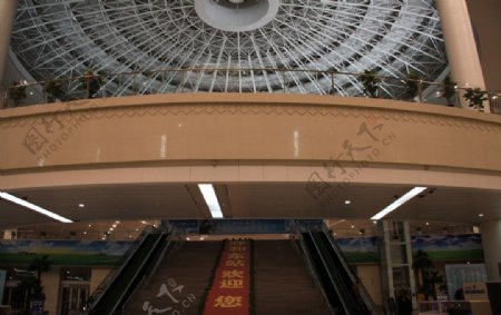 呼和浩特东站建筑图片