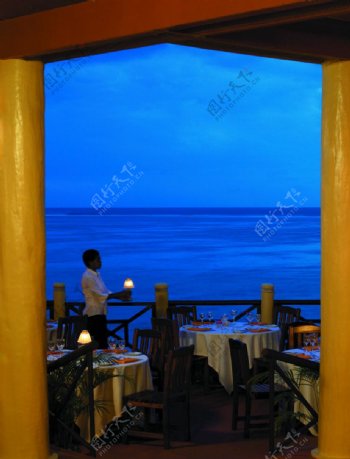 海边餐厅图片