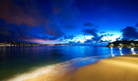 夜幕沙滩图片
