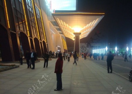 武昌火车站夜景图片