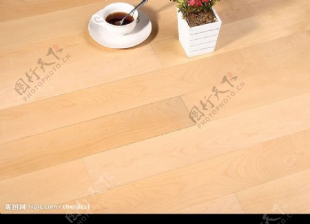 竹木地板图片