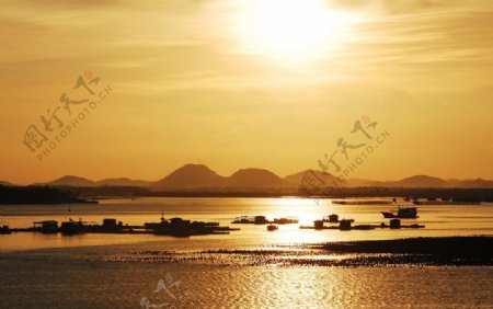 黄昏落日海景图片