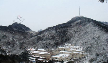 安徽黄山山顶雪景图片