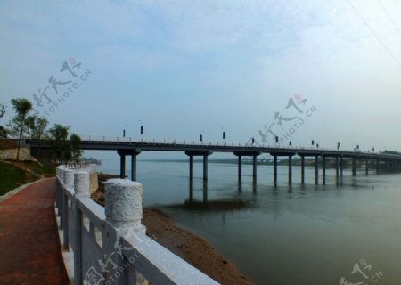汨罗江大桥图片