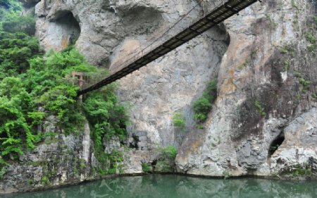 石桅岩景区吊桥图片