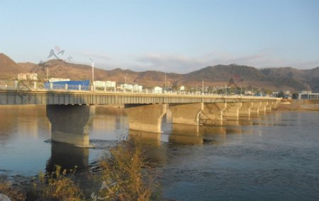 鸭绿江界桥图片