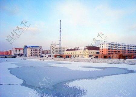 世纪广场建筑冬景图片