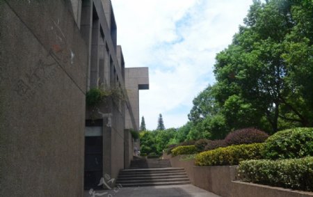 湖南大学法学楼图片