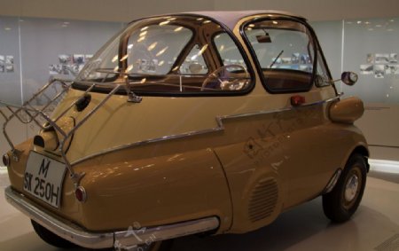 宝马博物馆旧款车展图片