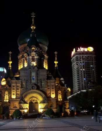哈尔滨圣索菲亚大教堂的夜晚图片