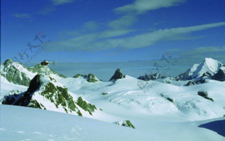 冰雪世界雪山风景图片